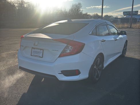 Used 2018 Honda Civic Touring image 36