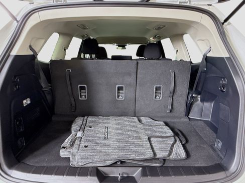 Used 2023 Subaru Ascent 8-Passenger image 26