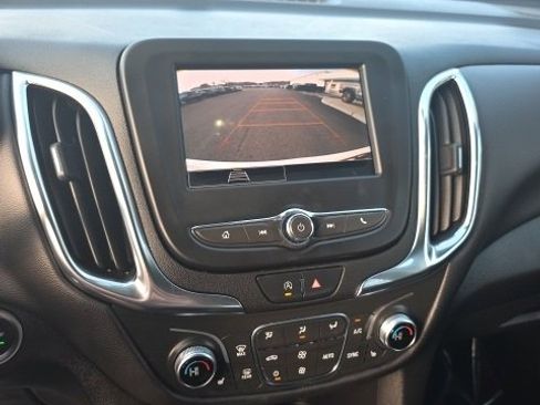 Used 2022 Chevrolet Equinox LT image 21