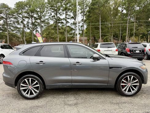 Used 2017 Jaguar F-PACE Prestige AWD/4WD image 9