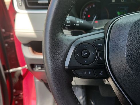 Used 2022 Toyota RAV4 Limited AWD/4WD image 21