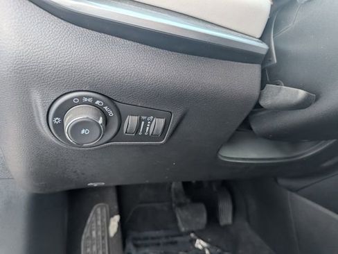 Used 2024 Jeep Compass Limited image 9