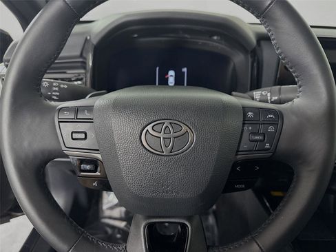 Used 2025 Toyota Camry XSE image 16