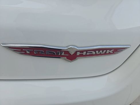 Used 2019 Jeep Compass Trailhawk w/ Leather Interior Group AWD/4WD image 8
