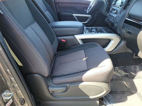 Certified 2024 Nissan Titan SV image 25