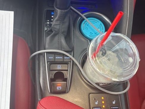 Used 2022 Toyota Camry XSE image 14