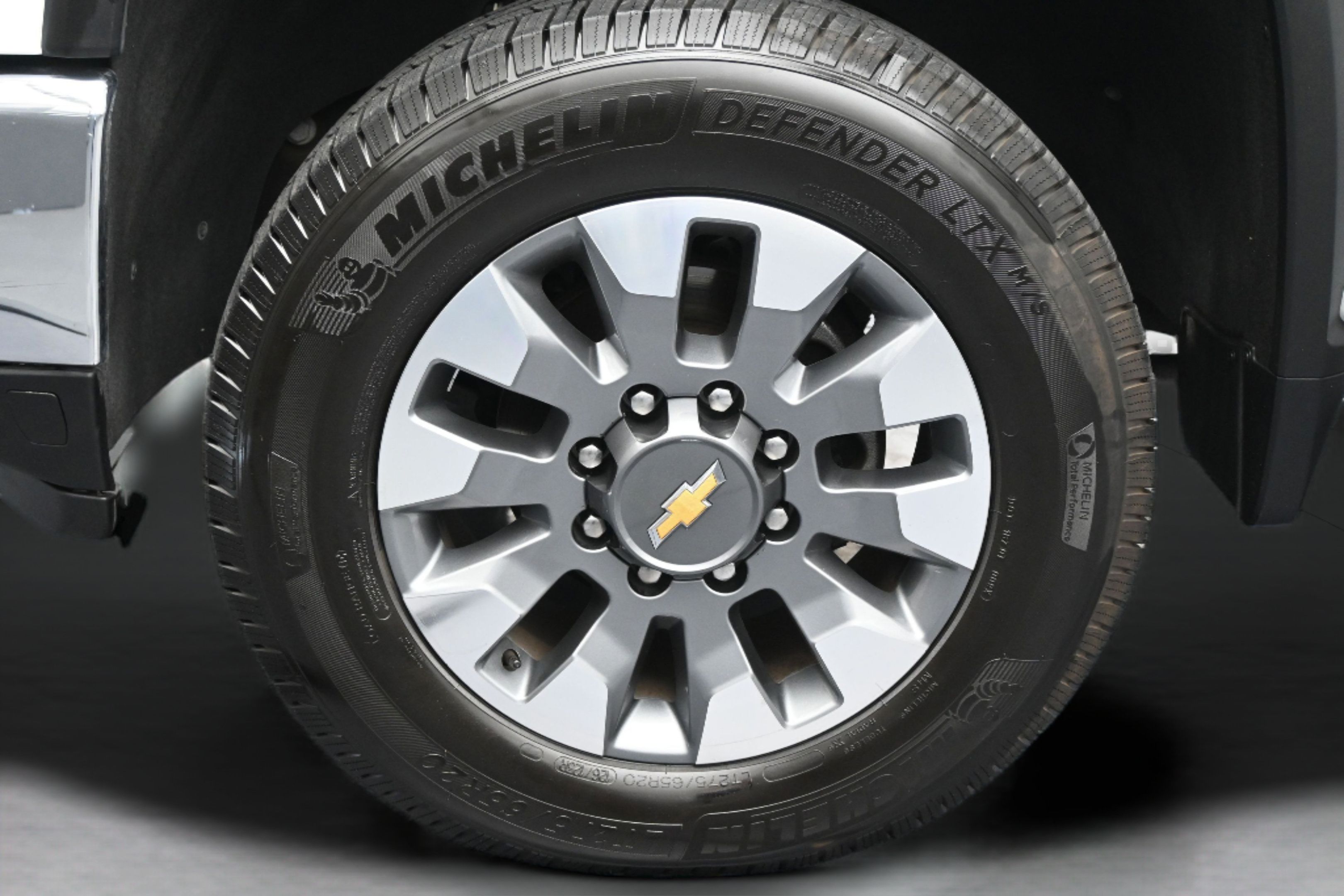 Used 2024 Chevrolet Silverado 2500 LT w/ Texas Edition AWD/4WD image 10