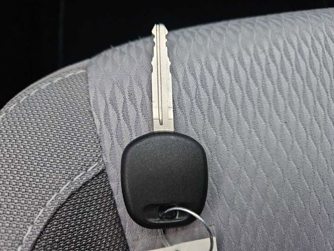 Used 2017 Toyota Corolla LE image 33