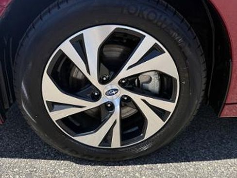 Certified 2025 Subaru Legacy Premium w/ Popular Package #1A AWD/4WD image 15