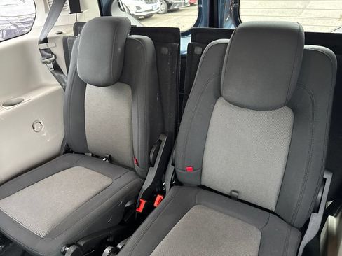 Used 2019 Ford Transit Connect XLT FWD image 7