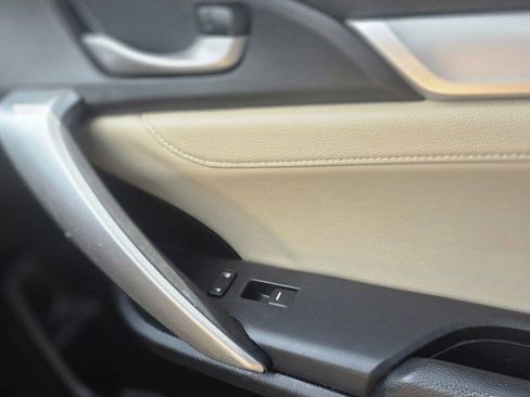 Used 2017 Honda Civic EX-L image 14