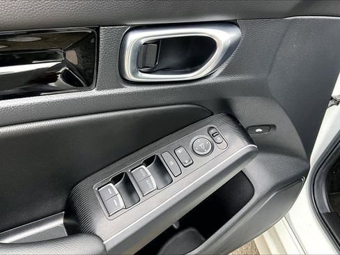 Used 2025 Honda Civic Sport Touring image 32