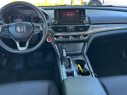 Used 2018 Honda Accord LX image 13