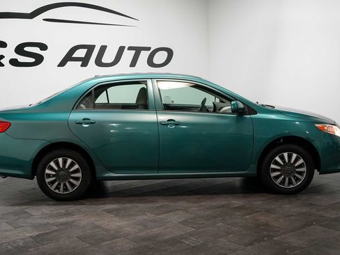 Used 2010 Toyota Corolla LE FWD image 8
