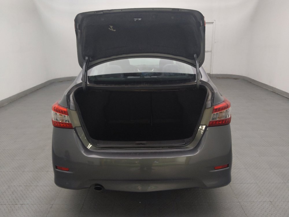Used 2015 Nissan Sentra SR w/ Navigation Package FWD image 29