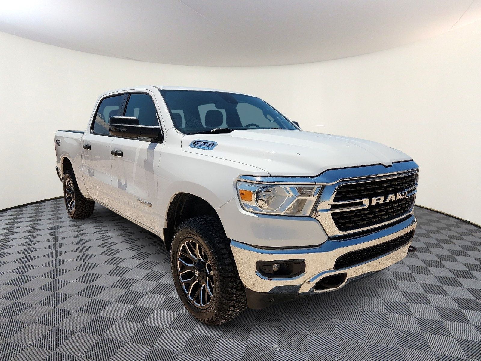 Used 2023 RAM 1500 Big Horn AWD/4WD image 6