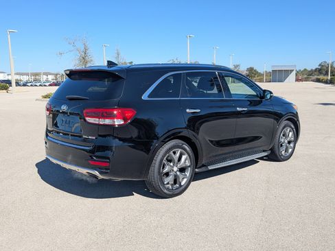 Used 2016 Kia Sorento SX w/ SXL Technology Package image 5
