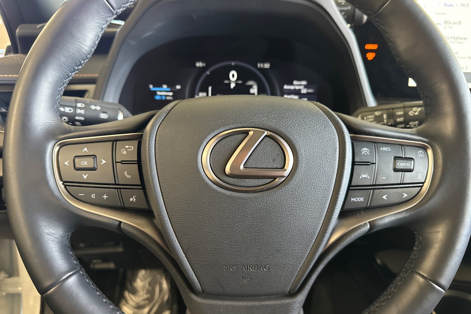 Certified 2025 Lexus UX 300h AWD w/ Accessory Package (Z2) image 11