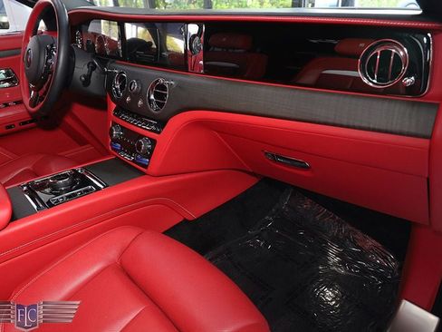 Used 2024 Rolls-Royce Ghost AWD/4WD image 27