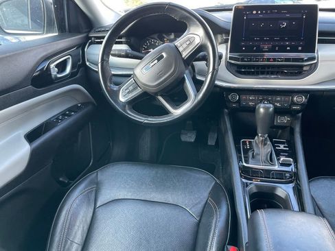 Used 2022 Jeep Compass Limited image 8