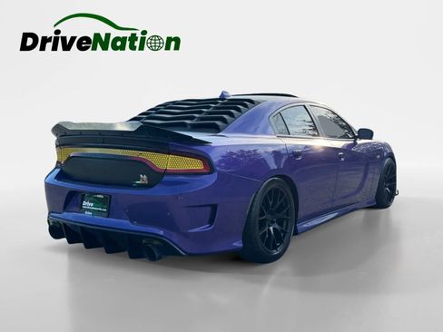Used 2018 Dodge Charger R/T Scat Pack RWD image 5