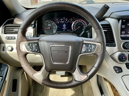 Used 2015 GMC Yukon Denali w/ Touring Package image 37