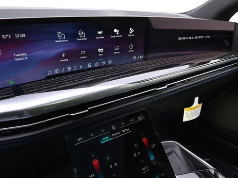 New 2025 Cadillac Escalade IQ Sport 1 image 27