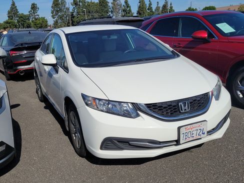 Used 2013 Honda Civic LX image 3