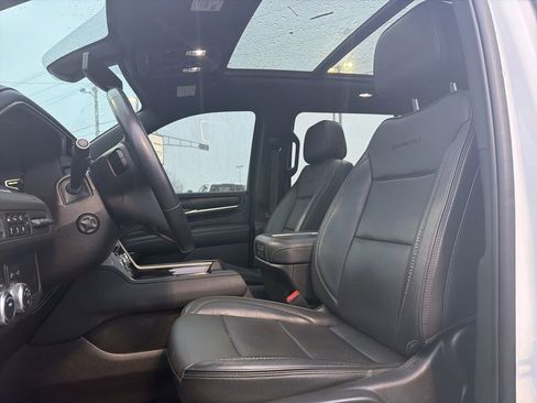 Certified 2022 GMC Yukon XL Denali image 9