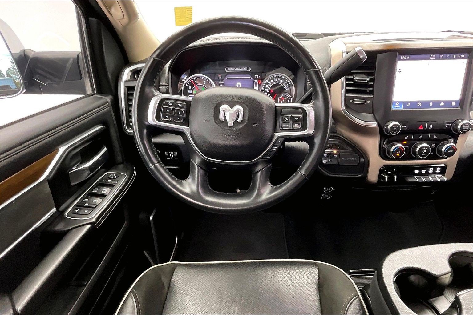 Used 2022 RAM 2500 Laramie AWD/4WD image 4