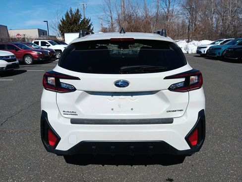 Used 2024 Subaru Crosstrek 2.0i Premium image 5