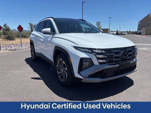 Used 2025 Hyundai Tucson Limited AWD/4WD image 3