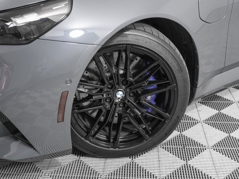 Used 2025 BMW M5 w/ Carbon Package image 30