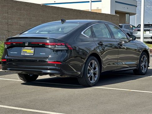 New 2025 Honda Accord EX-L image 4