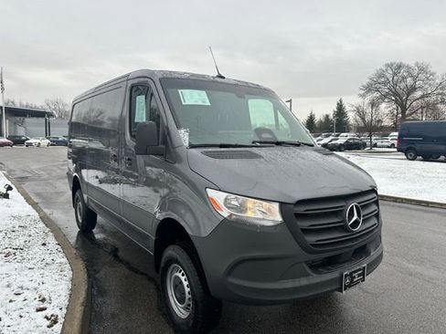 Used 2025 Mercedes-Benz Sprinter 2500 image 7