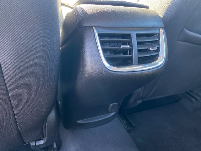 Used 2023 Chevrolet Malibu LT FWD image 19