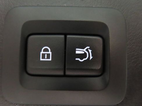 Used 2024 MAZDA CX-90 Plug-In Hybrid w/ Premium Pkg image 33