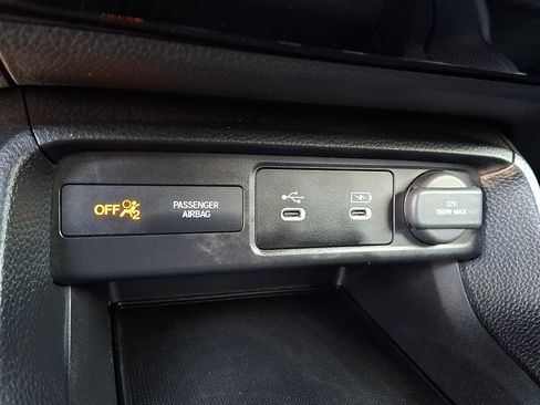 Used 2025 Honda Civic Sport image 22