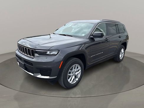 Used 2025 Jeep Grand Cherokee L Laredo w/ Luxury Tech Group I AWD/4WD image 7