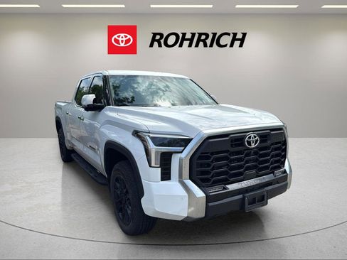 Used 2023 Toyota Tundra Limited w/ TRD Off-Road Package AWD/4WD image 4