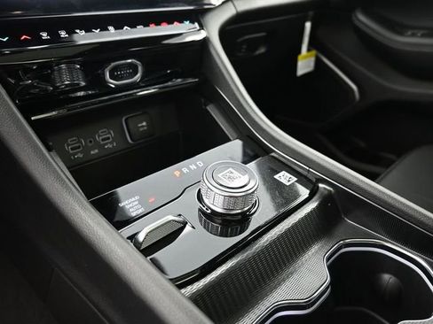 New 2026 Jeep Grand Cherokee L Limited image 24