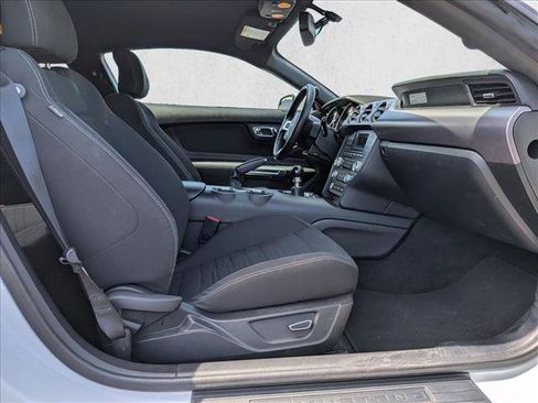 Used 2016 Ford Mustang GT RWD image 19