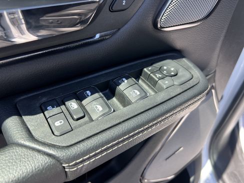 Used 2025 RAM 1500 Rebel w/ G/T Package image 23