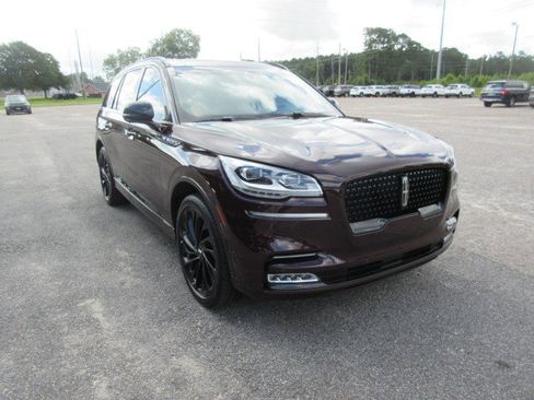 Used 2023 Lincoln Aviator Black Label w/ Jet Package image 7