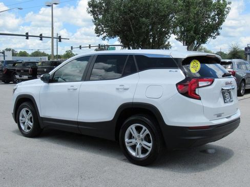 Certified 2024 GMC Terrain SLE image 4