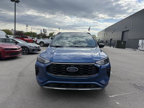 Used 2023 Ford Escape ST-Line AWD/4WD image 8