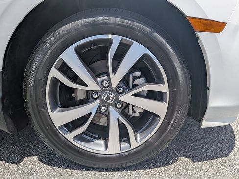 Used 2024 Honda Odyssey Touring image 12
