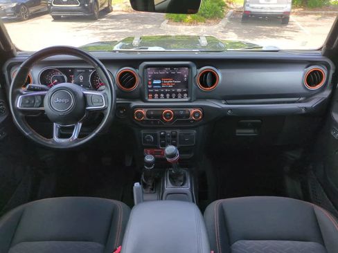Used 2022 Jeep Gladiator Mojave AWD/4WD image 14