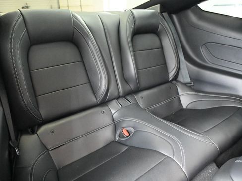 Used 2025 Ford Mustang GT Premium image 38