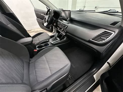 Used 2023 Kia Seltos LX image 19